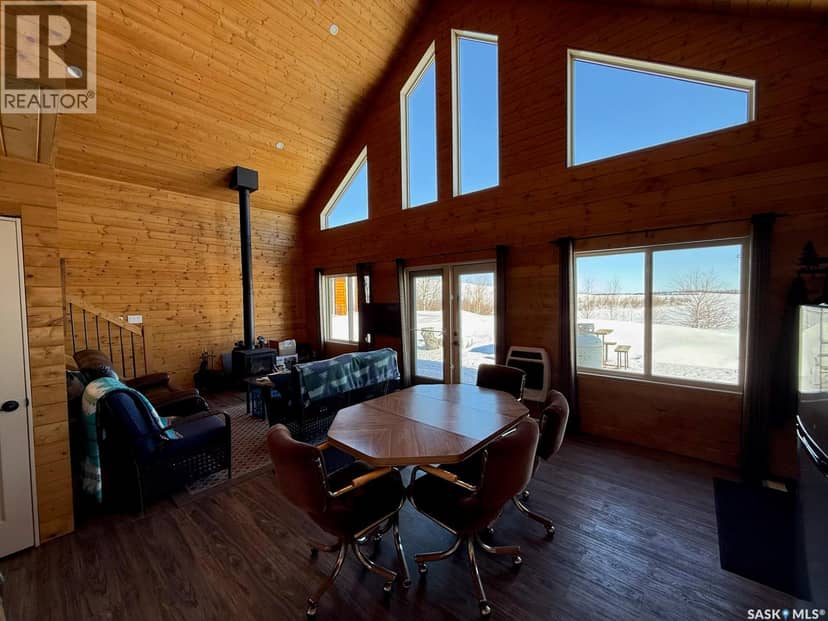 Cabin in Reynolds Bay, Nemeiben Lake — photo 9 of 40