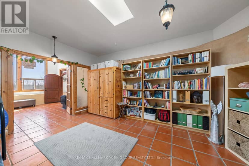 1375 Queensborough Road — photo 14 of 26
