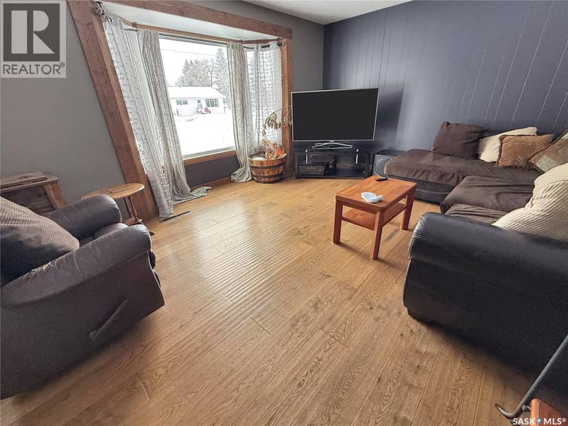 206 Pitt STREET — photo 9 of 28