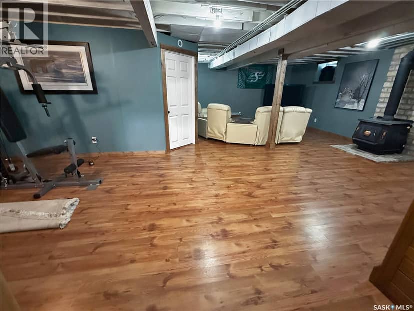 206 Pitt STREET — photo 21 of 28
