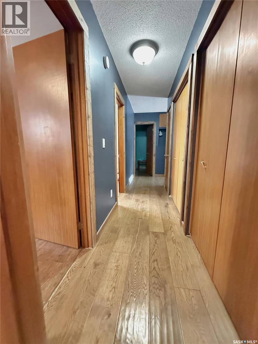 206 Pitt STREET — photo 17 of 28