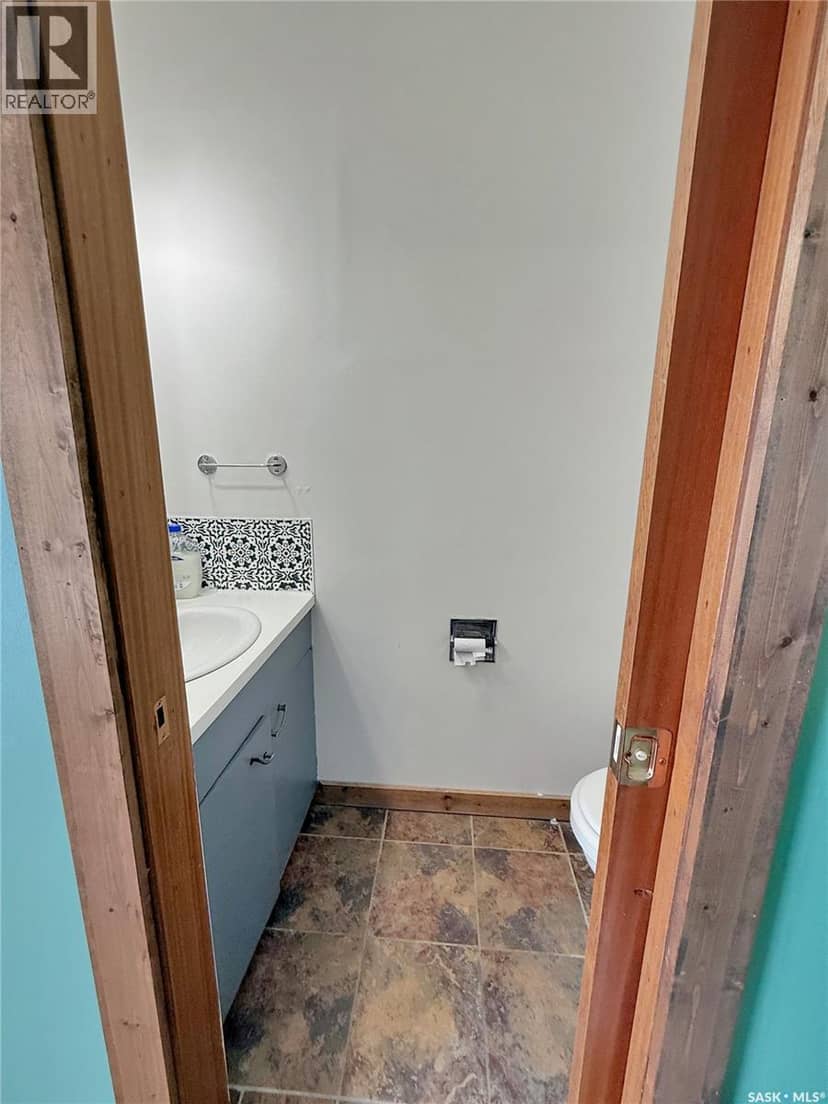 206 Pitt STREET — photo 19 of 28