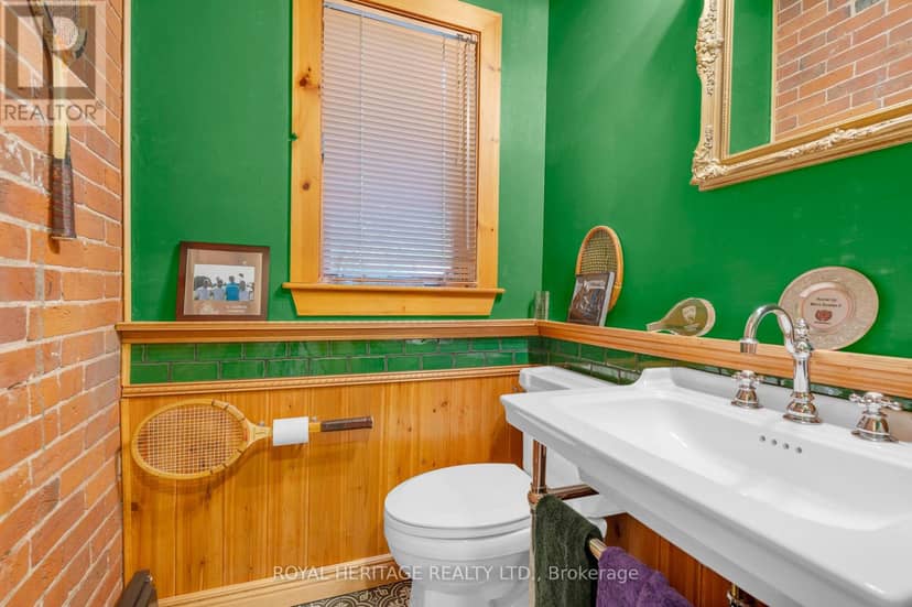 141 Foster Avenue — photo 18 of 37