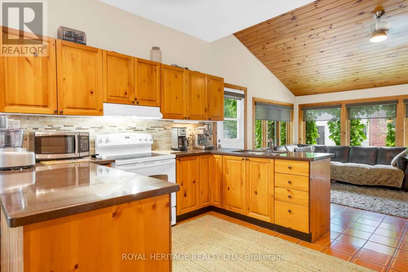 141 Foster Avenue — photo 20 of 37