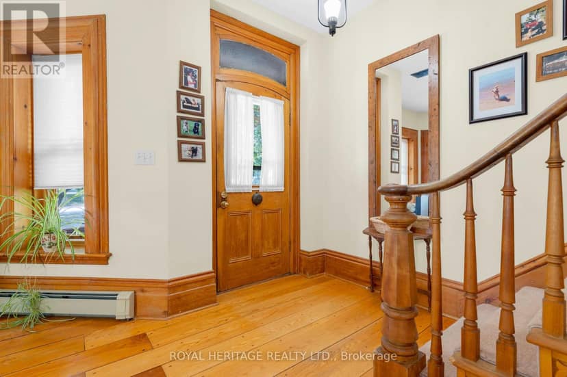 141 Foster Avenue — photo 6 of 37