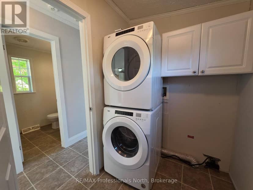 1013 Seventh Lane — photo 15 of 27
