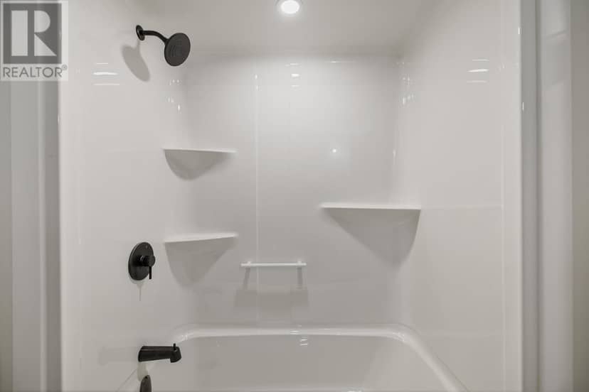 54 Alice Avenue — photo 34 of 40