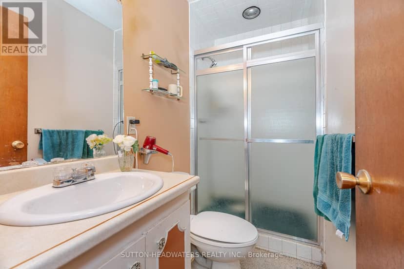 16735 Mississauga Road — photo 17 of 40