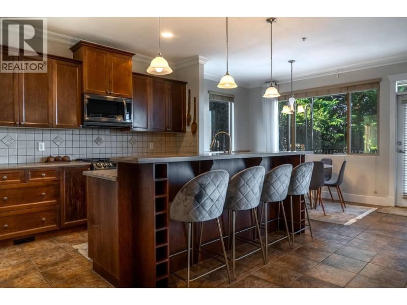 10707 248 Street, Maple Ridge, photo 5