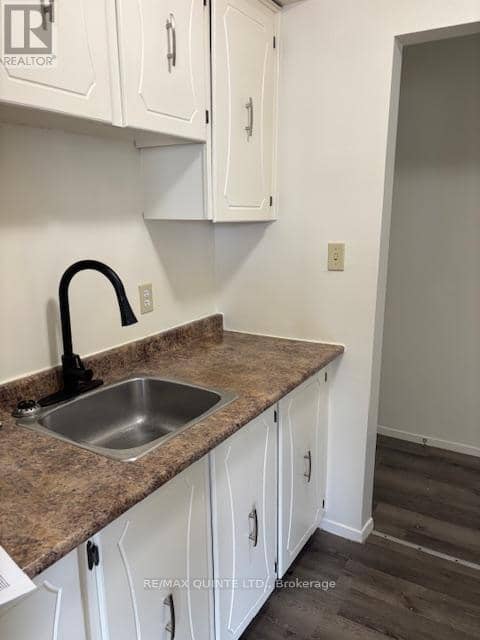 60 Elgin Street — photo 16 of 32