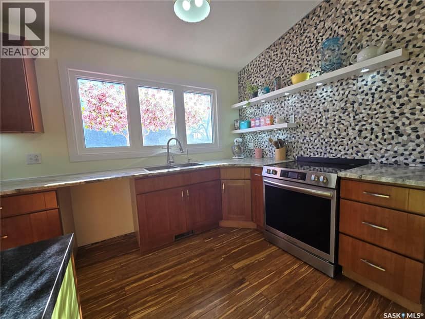 531 Scott STREET — photo 5 of 40