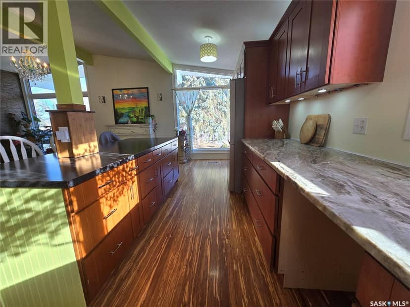 531 Scott STREET — photo 7 of 40