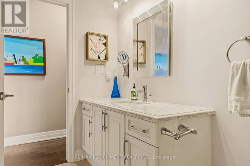 PH1 - 90 Charlton Avenue W — photo 24 of 40
