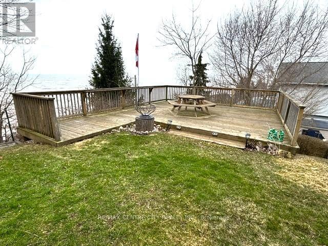 49225 Blair , R. R. 2 Drive — photo 9 of 15
