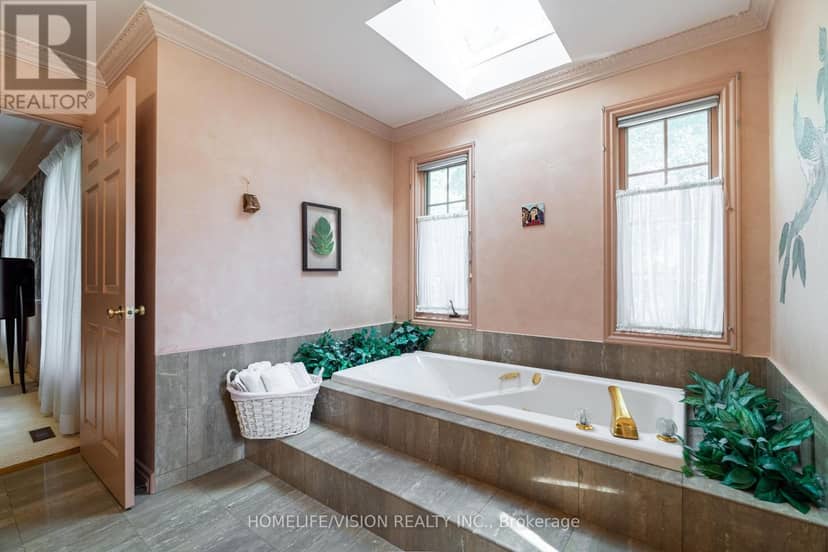 15 Daffodil Avenue — photo 21 of 40