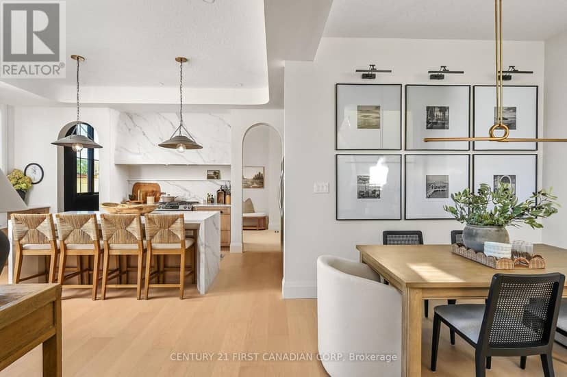 212 Foxborough Place — photo 2 of 9