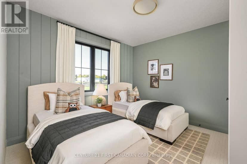 212 Foxborough Place — photo 8 of 9