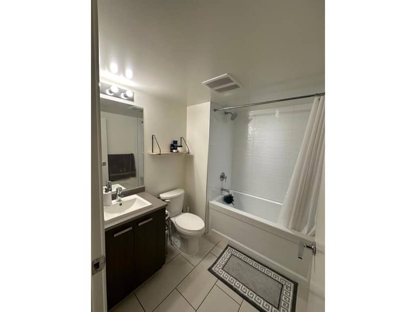 3703 13325 102A AVENUE, Surrey, photo 4