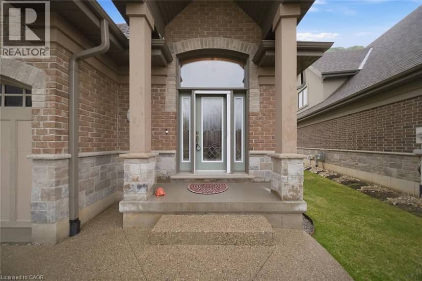 156 ST MICHAEL'S Street — photo 3 of 39