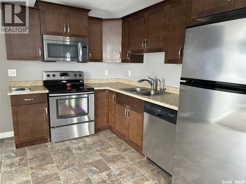 6 416 Main STREET — photo 10 of 22