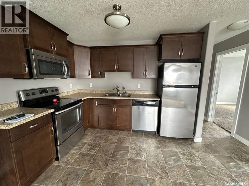 6 416 Main STREET — photo 11 of 22