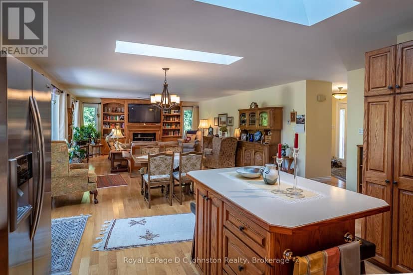 27 Gremik Crescent — photo 15 of 31