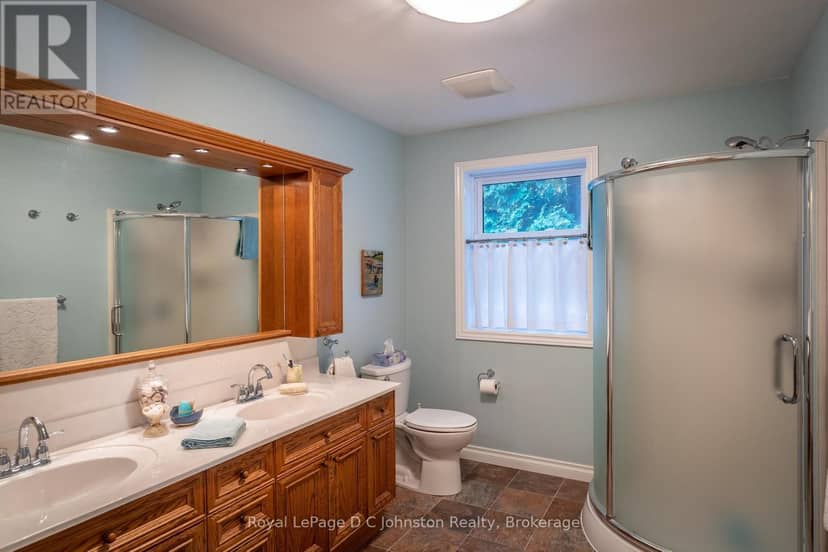27 Gremik Crescent — photo 20 of 31