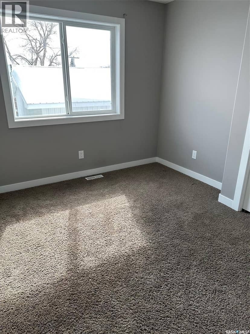 2 416 Main STREET — photo 11 of 20