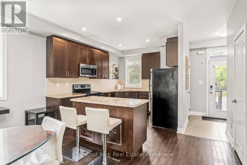 65 Rockmount Crescent — photo 6 of 40