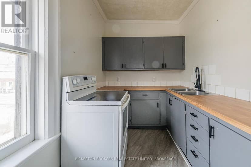 1064 Prince Street — photo 17 of 27