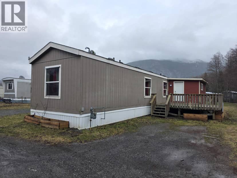 71 3889 MULLER AVENUE, Terrace