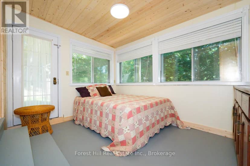1289 Delbrooke Road S — photo 38 of 40