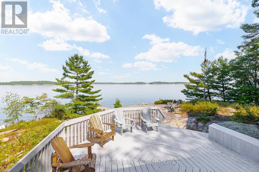 8 Island 29C — photo 35 of 40