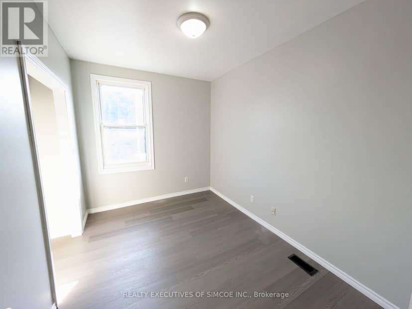 87 Maple Avenue — photo 11 of 18