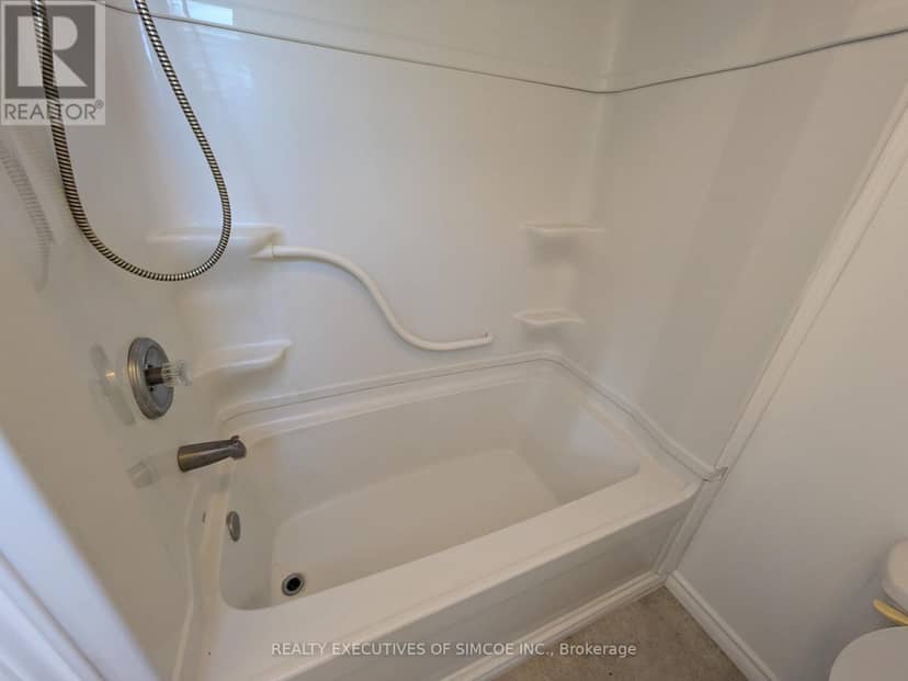 87 Maple Avenue — photo 13 of 18