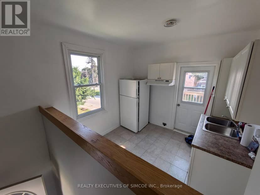 87 Maple Avenue — photo 7 of 18