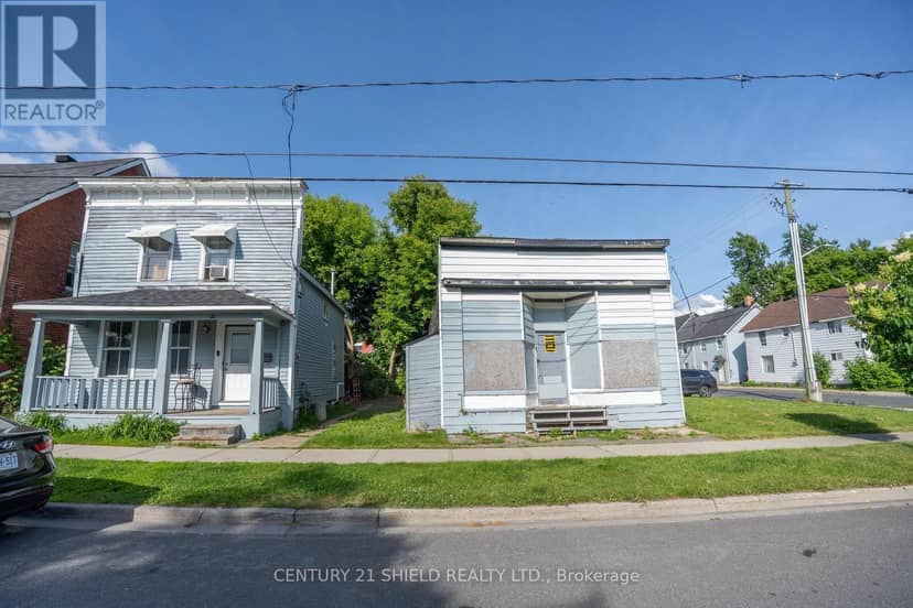 42-46 Marlborough Street S — photo 1 of 15