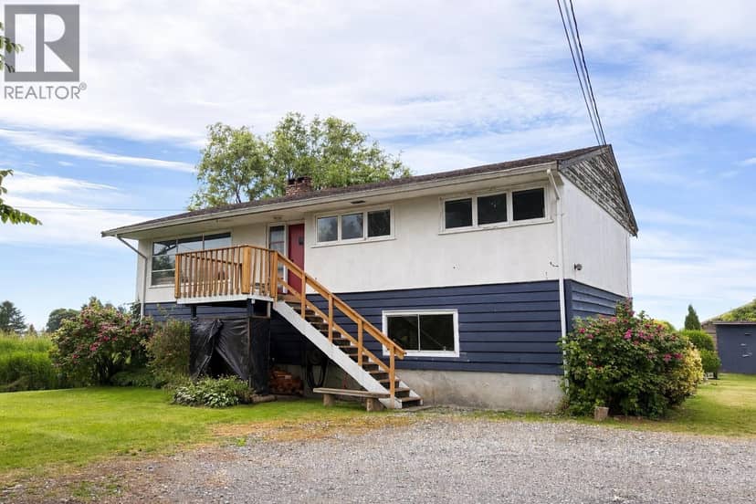 8640 LADNER TRUNK ROAD, Delta