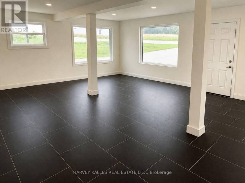 11 Melville Road, Prince Edward County, photo 8
