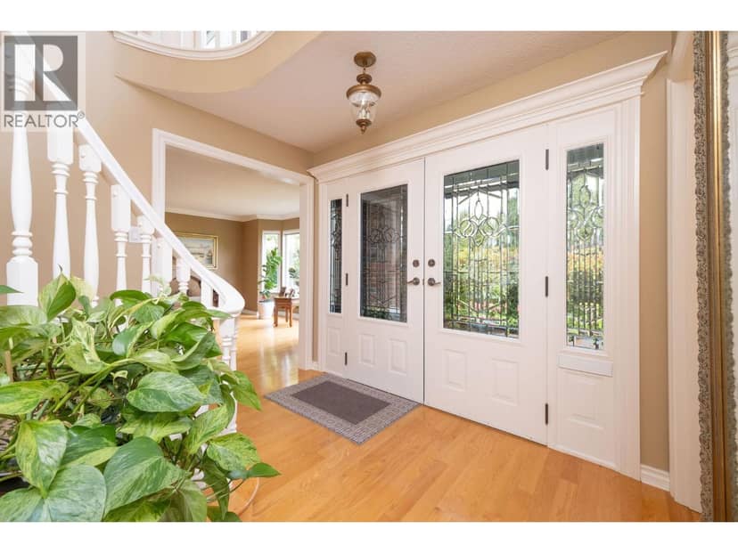 6350 BUCKINGHAM DRIVE, Burnaby, photo 2