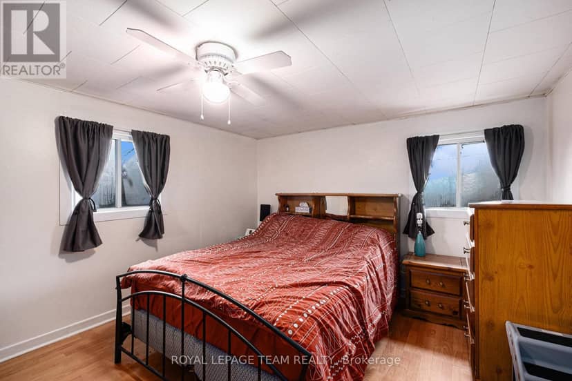 88 Bay Road — photo 15 of 40