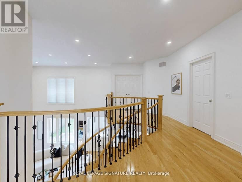 2238 Lyndhurst Drive — photo 25 of 40