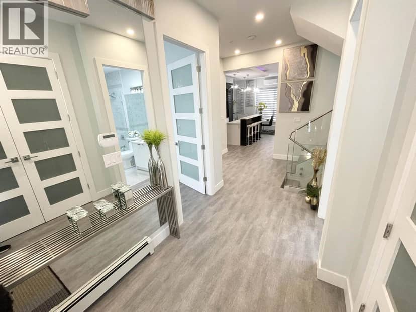 2460 E 19TH AVENUE, Vancouver, photo 8