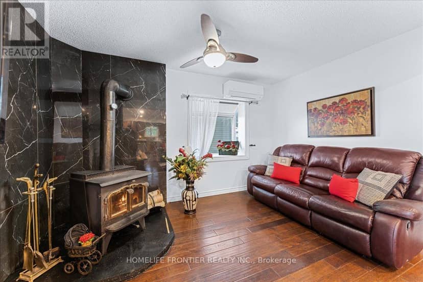 6 Lakeview Park Road — photo 12 of 40