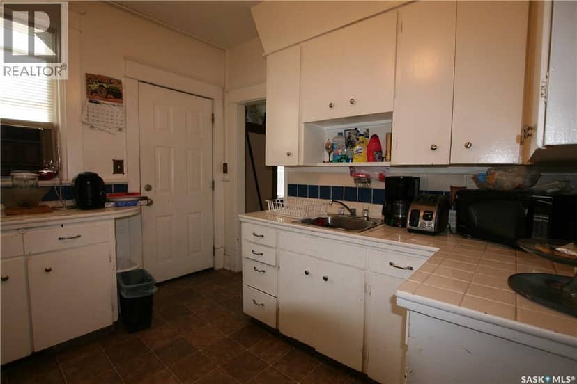 1441 Argyle STREET — photo 7 of 23