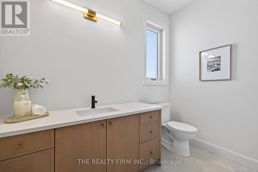 289 King Street — photo 30 of 32