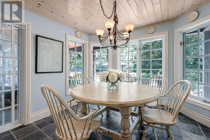 6 29C Mowat Island — photo 12 of 40