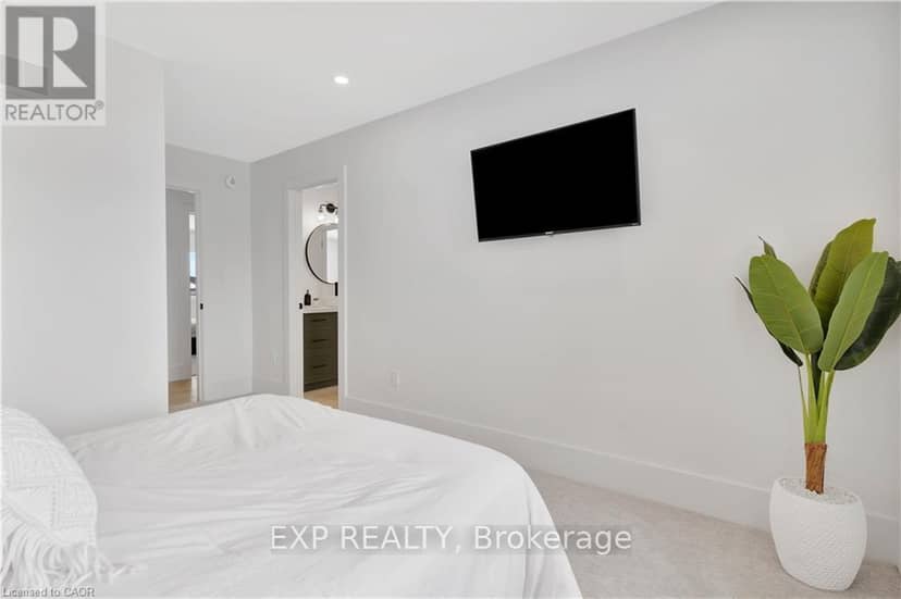 1048 Walton Avenue — photo 32 of 40