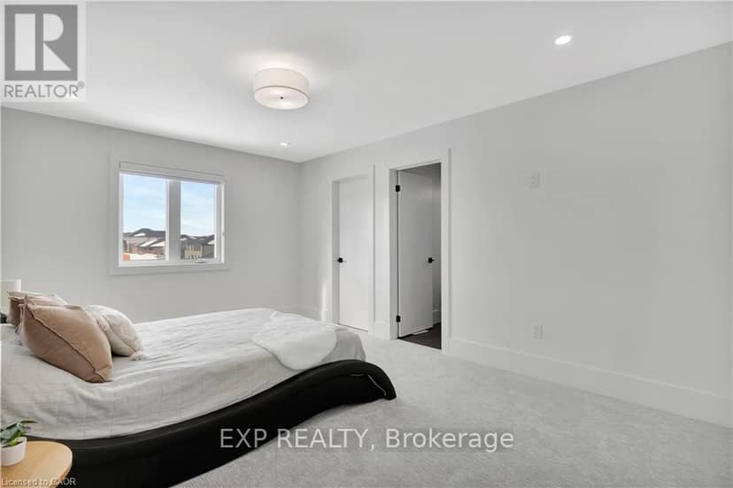 1048 Walton Avenue — photo 37 of 40