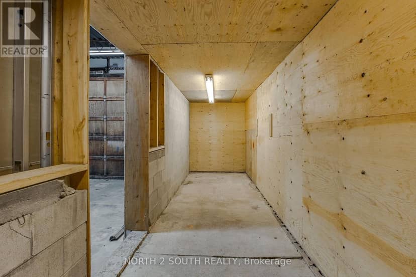 2512 Honey Harbour Road — photo 38 of 40